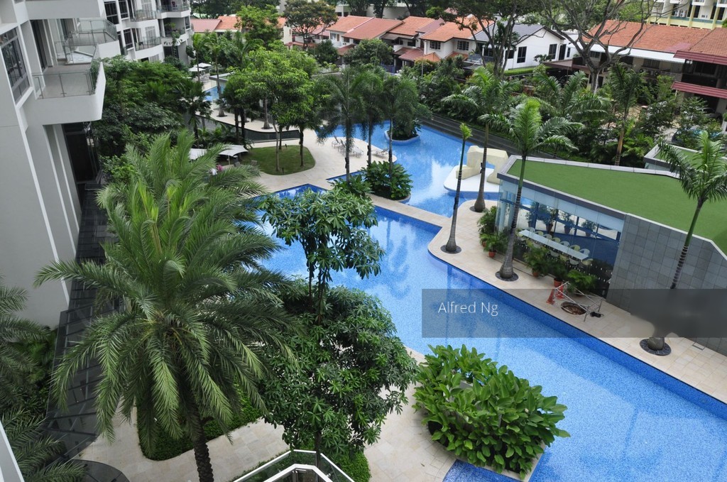 Latitude (D10), Condominium #129861932